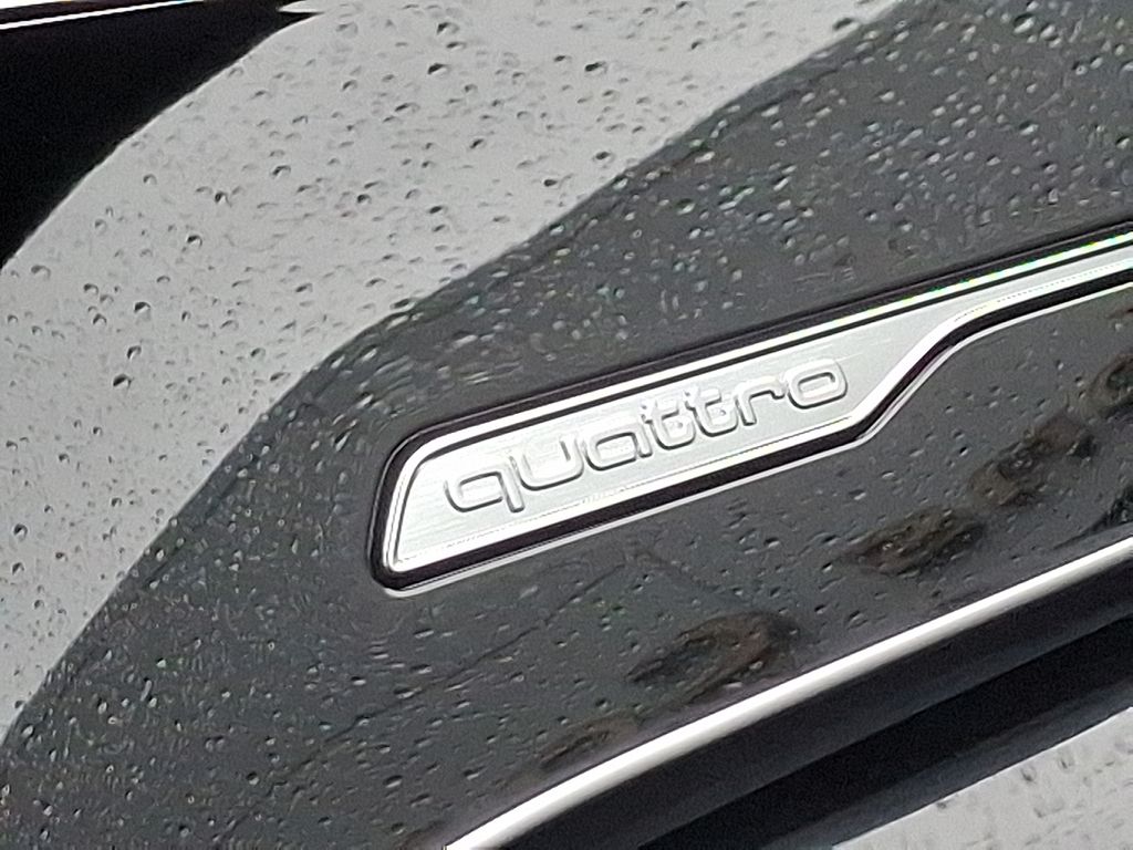 2025 Audi Q7 Premium 26