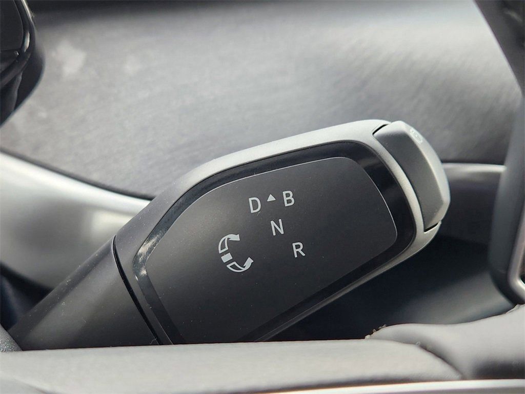 2025 Volkswagen ID. Buzz PRO S - Photo 14