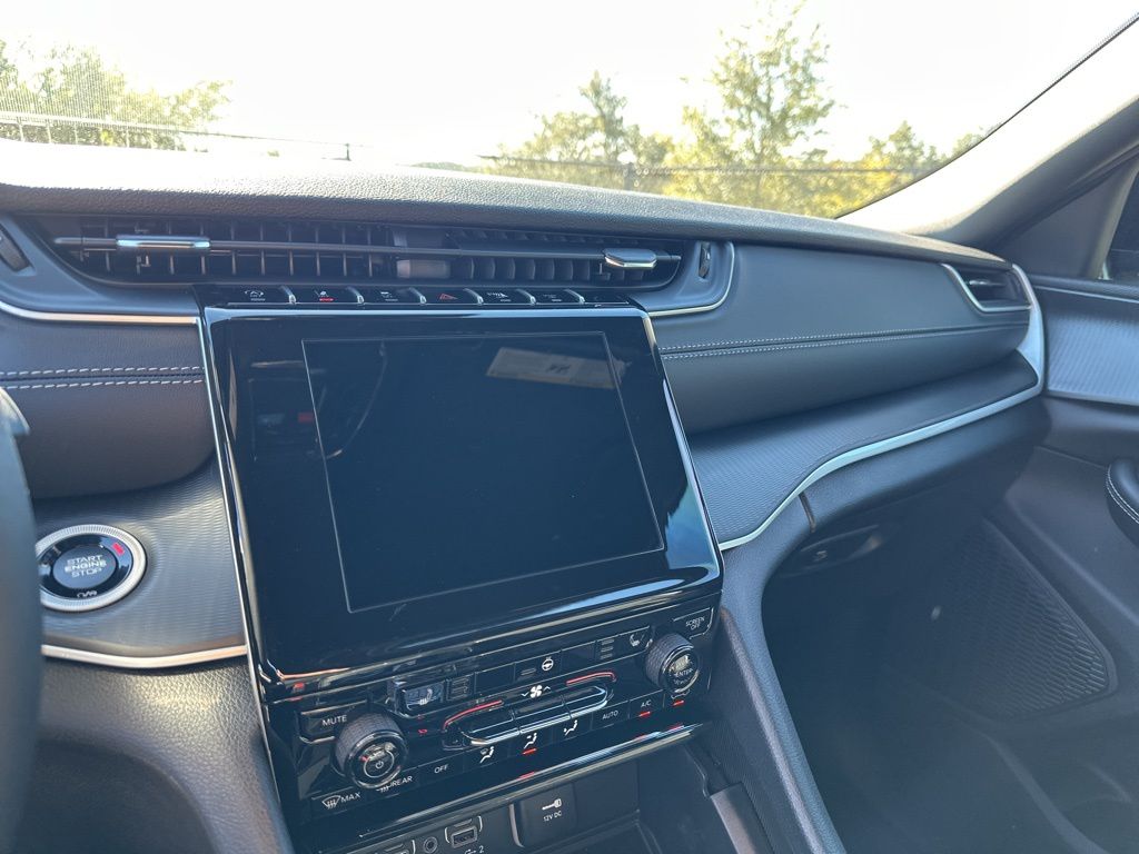 New Car 2025 Jeep Grand Cherokee  For Sale Under $50,000 In Austin, Texas