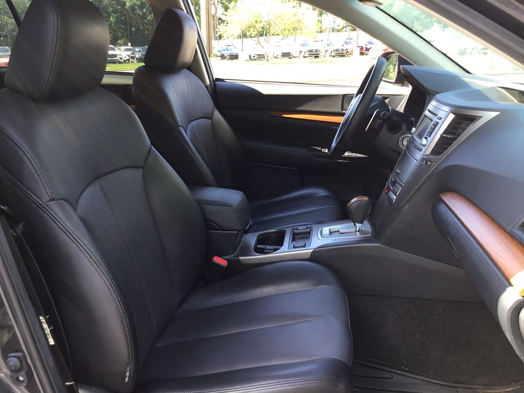 Thumbnail: 2013 Subaru Outback - 9
