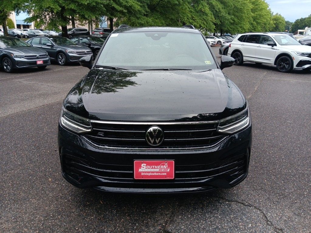 2024 Volkswagen Tiguan 2.0T SE R-Line Black 8