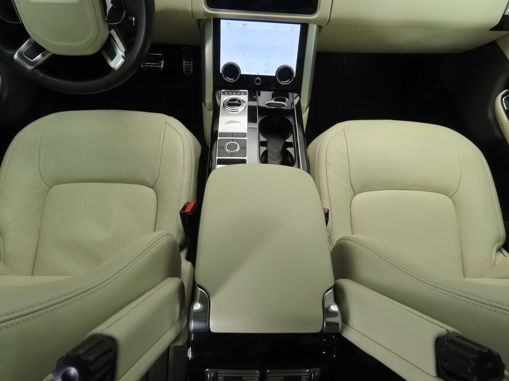 Thumbnail: 2022 Land Rover Range Rover - 16