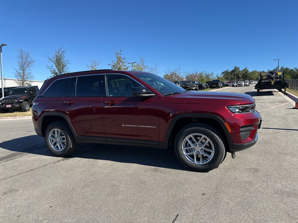 New Car 2025 Jeep Grand Cherokee  Laredo X For Sale Under $40,000 In Austin, Texas