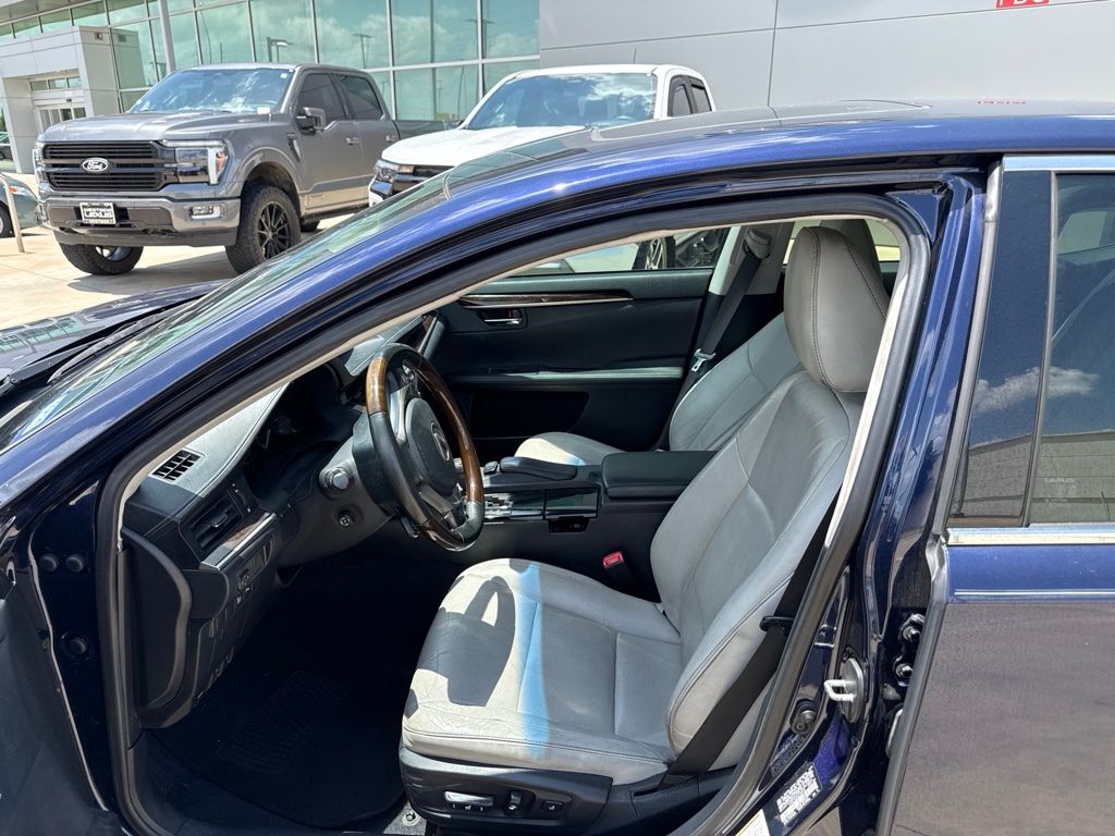 2014 Lexus ES 350  at Emmons Autoplex