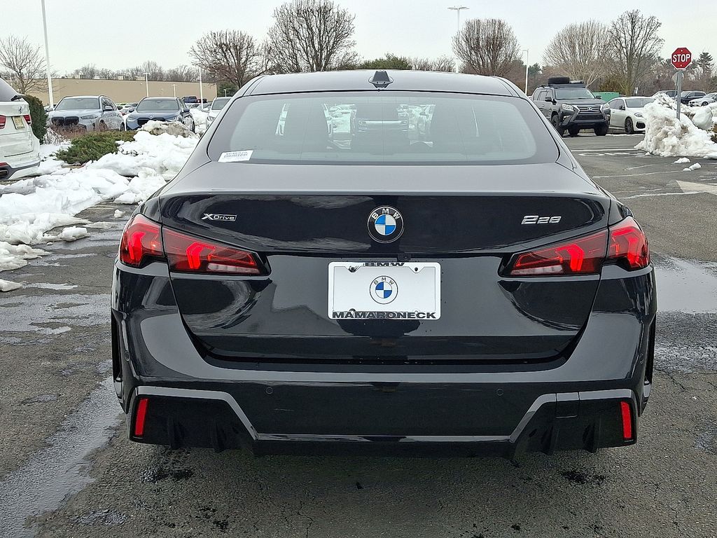 Thumbnail: 2025 BMW 2 Series - 5