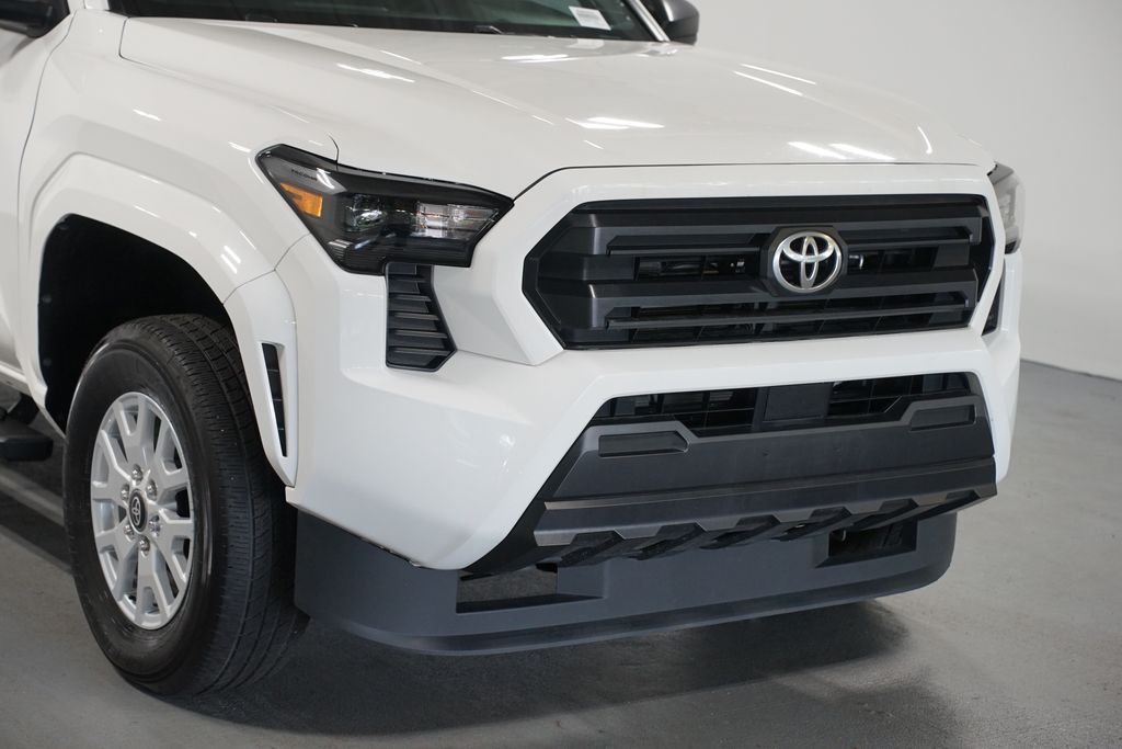 Thumbnail: 2025 Toyota Tacoma - 4