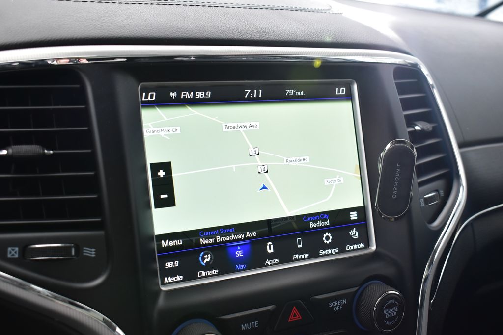 Thumbnail: 2018 Jeep Grand Cherokee - 19
