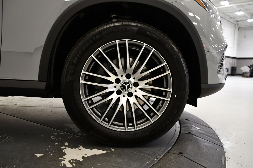 Thumbnail: 2026 Mercedes-Benz GLC - 16