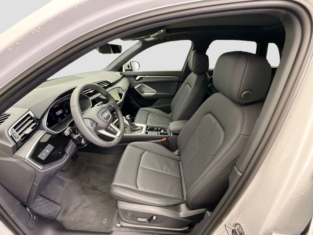 Thumbnail: 2025 Audi Q3 - 18