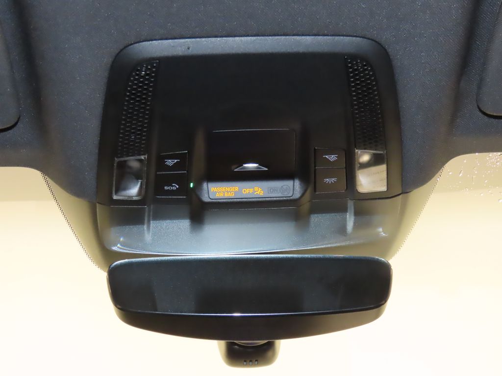 Thumbnail: 2024 Porsche Taycan - 30