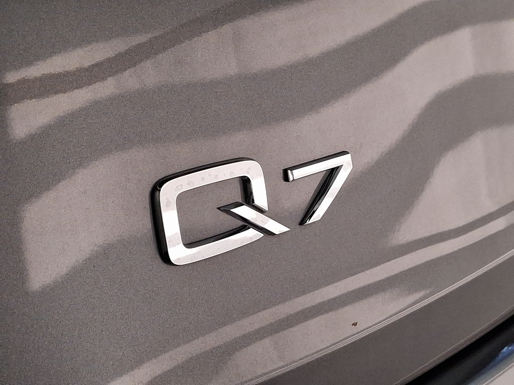 2024 Audi Q7 Premium 27