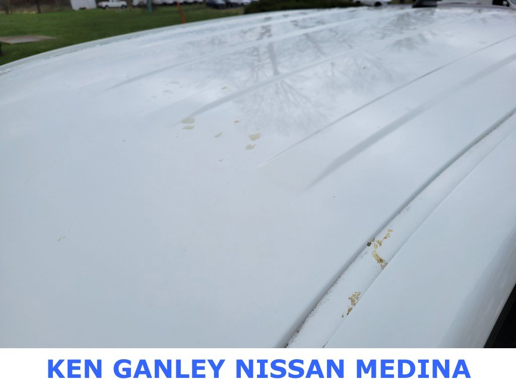 2023 Nissan Titan SV photo