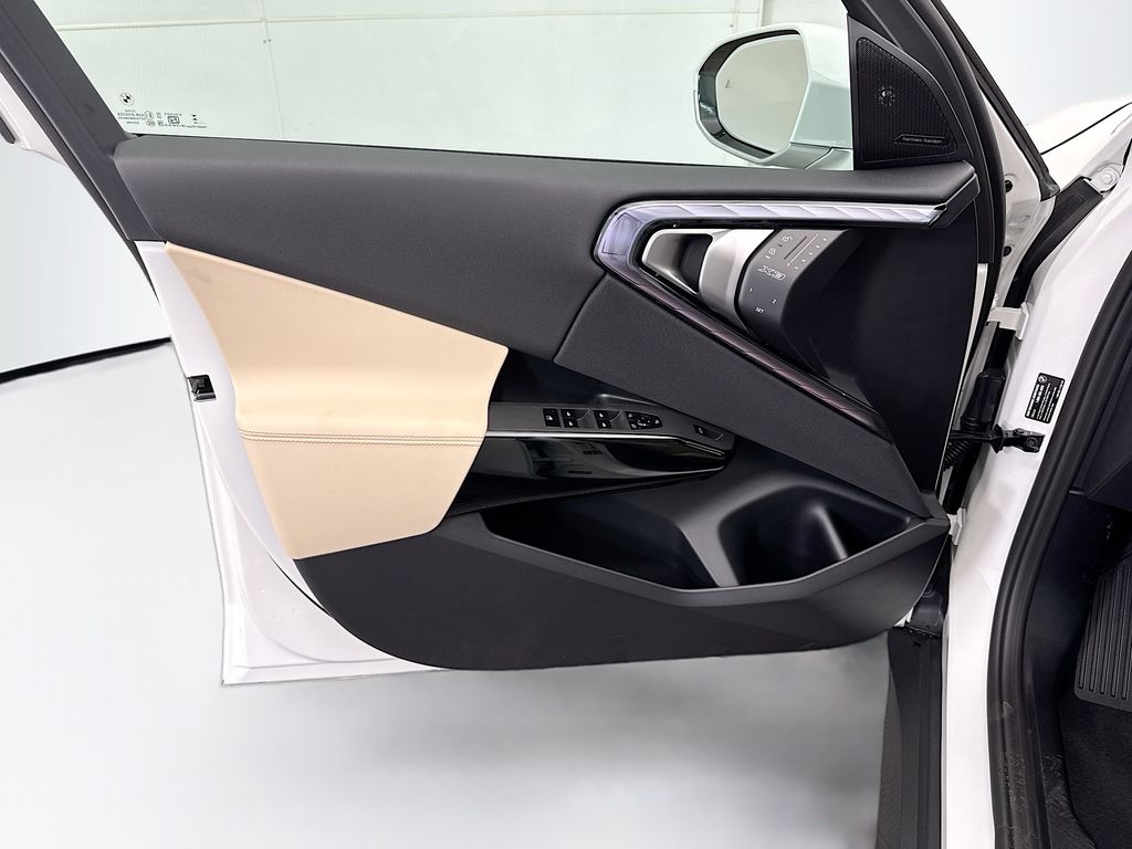 Thumbnail: 2026 BMW X3 - 23