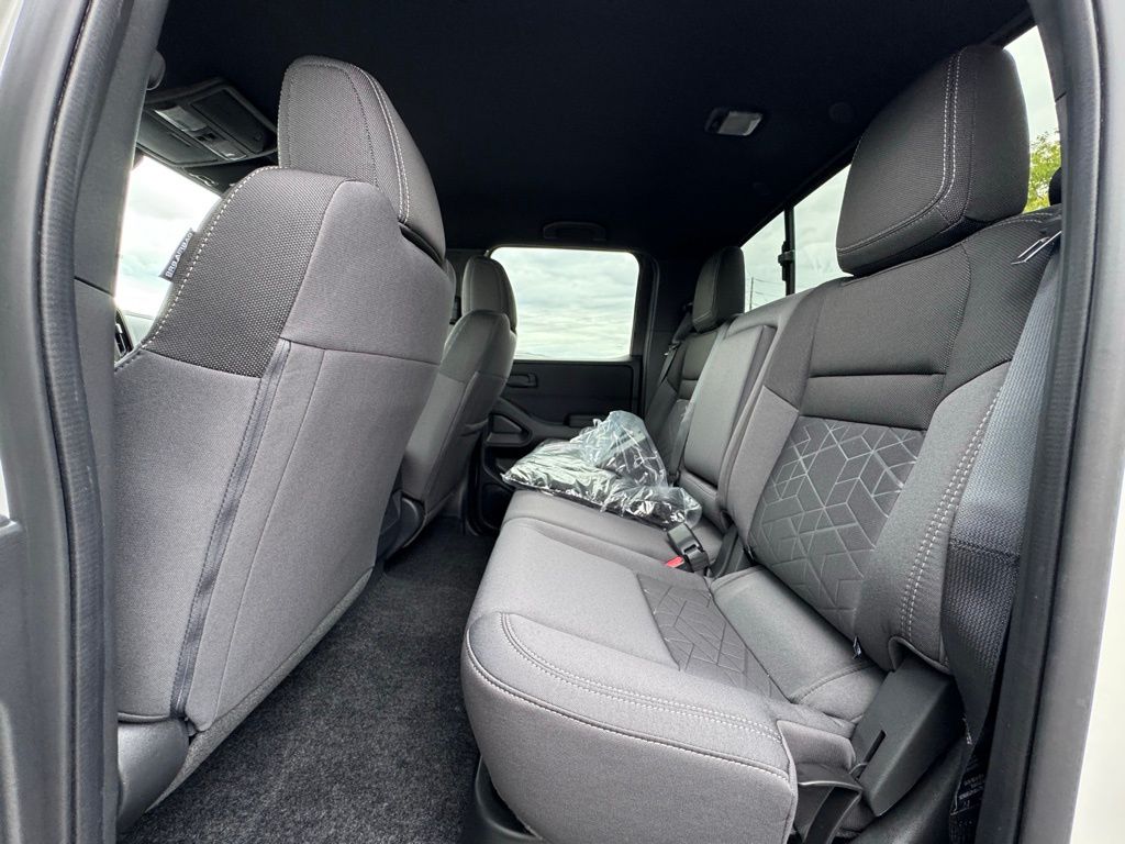 2026 Nissan Frontier SV - Photo 30