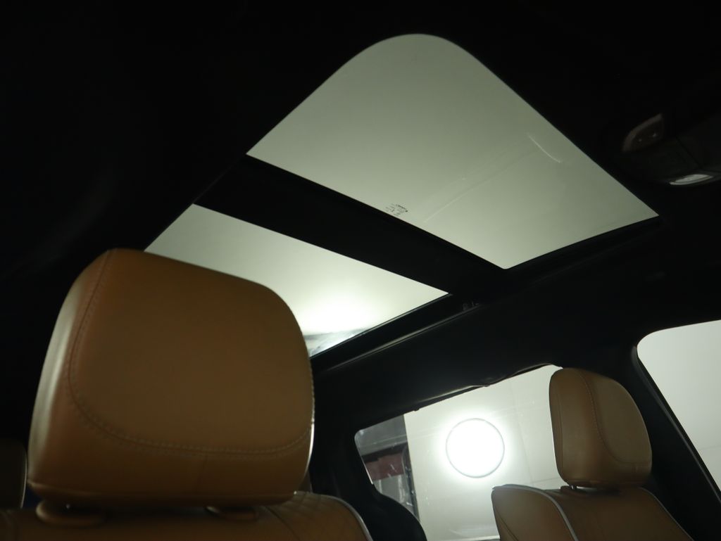 Thumbnail: 2022 Chrysler Pacifica - 18