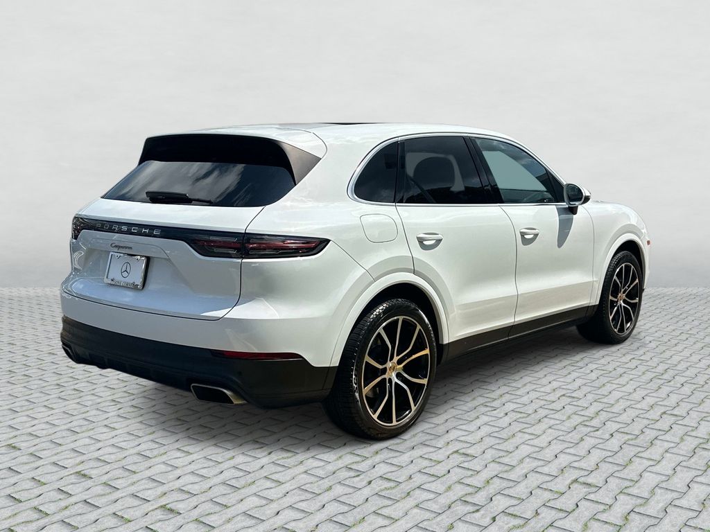 Thumbnail: 2022 Porsche Cayenne - 5