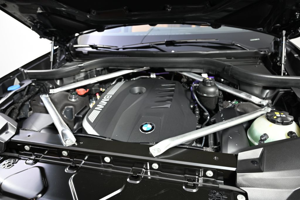 Thumbnail: 2026 BMW X7 - 28