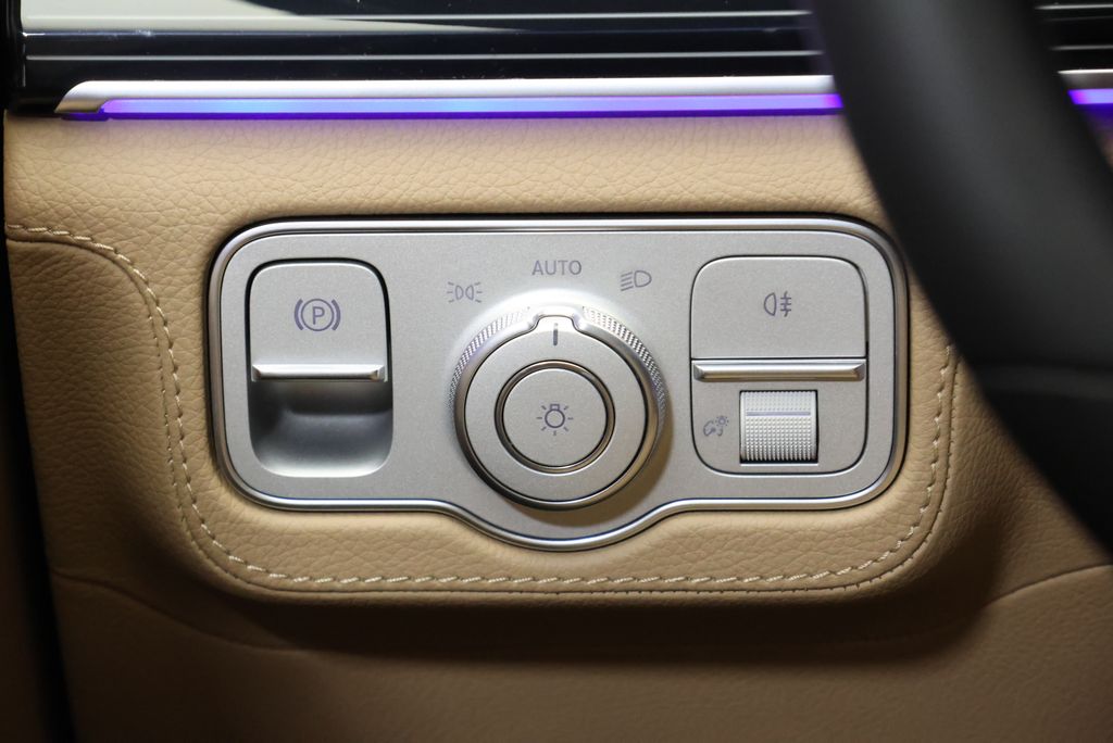 Thumbnail: 2026 Mercedes-Benz GLE - 19