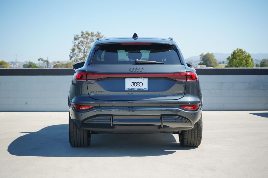 Thumbnail: 2027 Audi Q6 e-tron - 7