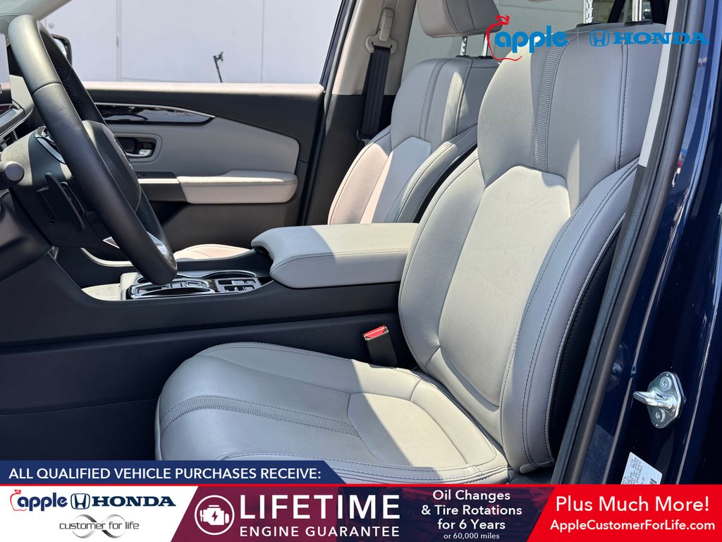 2025 Honda Pilot Touring