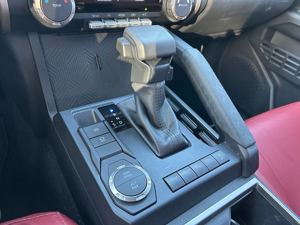 2024 Toyota Tacoma SR5 27