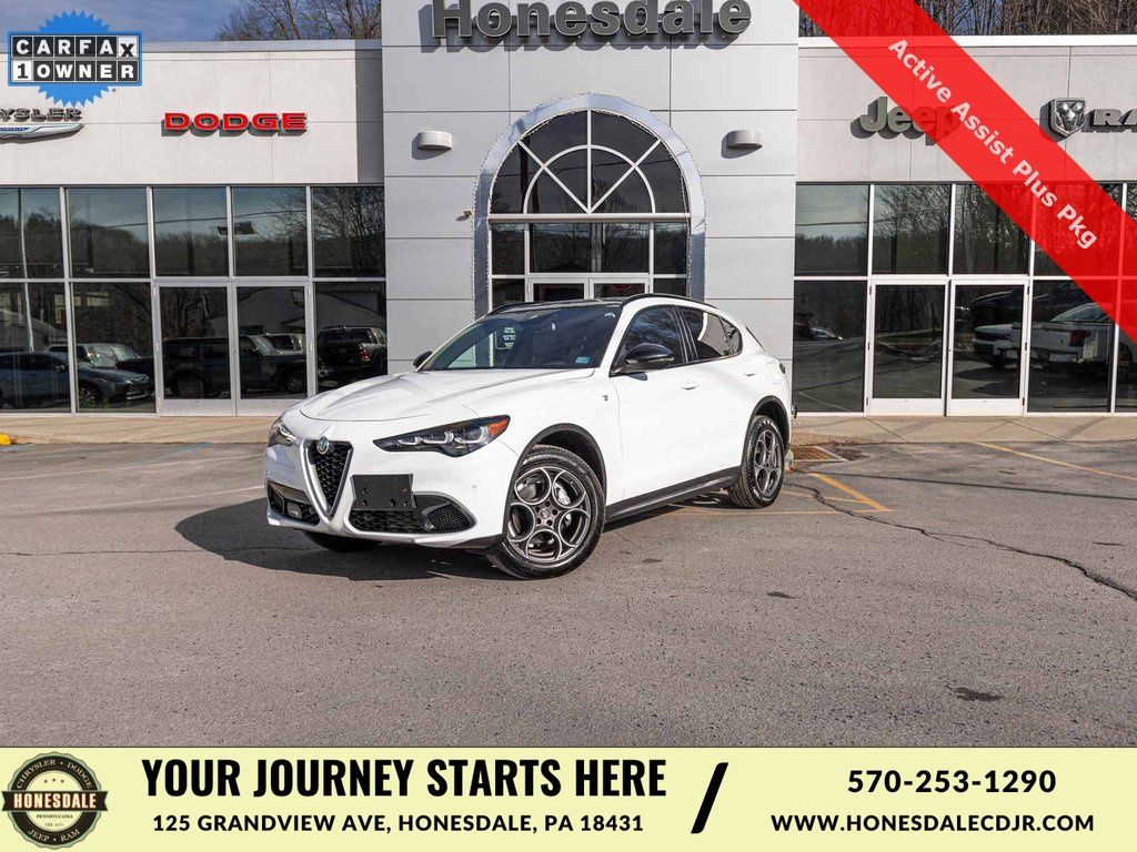 2024 Alfa Romeo Stelvio Ti AWD