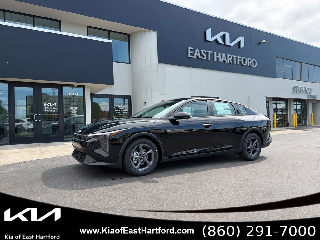 2026 Kia K4 LXS AT's photo