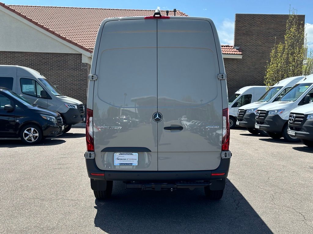 2024 Mercedes-Benz Sprinter 2500 Cargo 144 WB 4