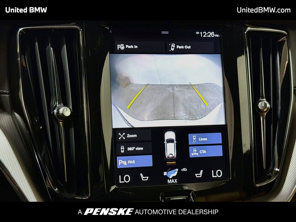 Thumbnail: 2019 Volvo XC60 - 16