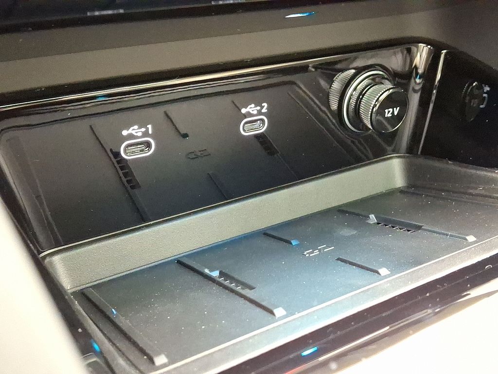 Thumbnail: 2025 Audi Q5 - 13