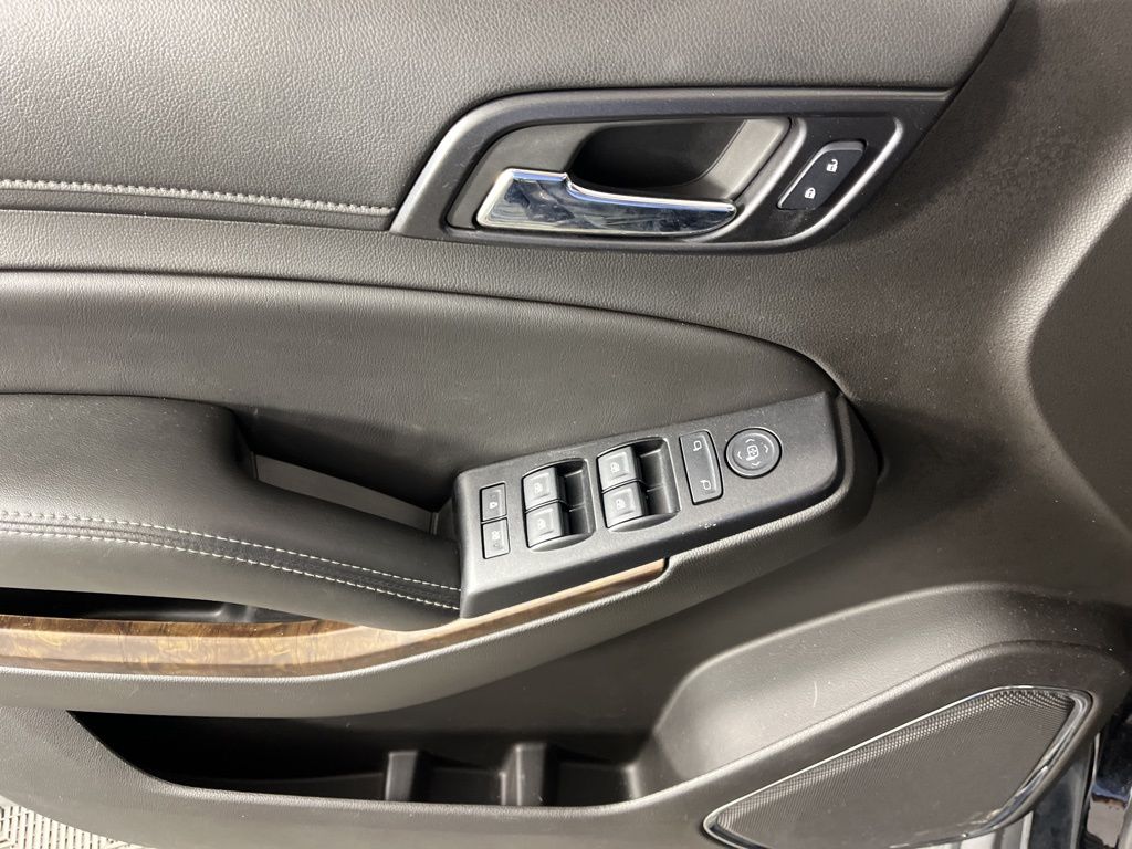 Thumbnail: 2017 Chevrolet Tahoe - 27