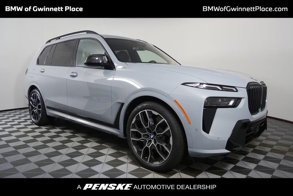 2026 BMW X7 M60i Hero Image