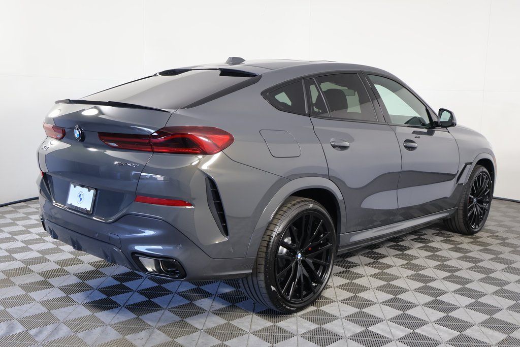 Thumbnail: 2027 BMW X6 - 2