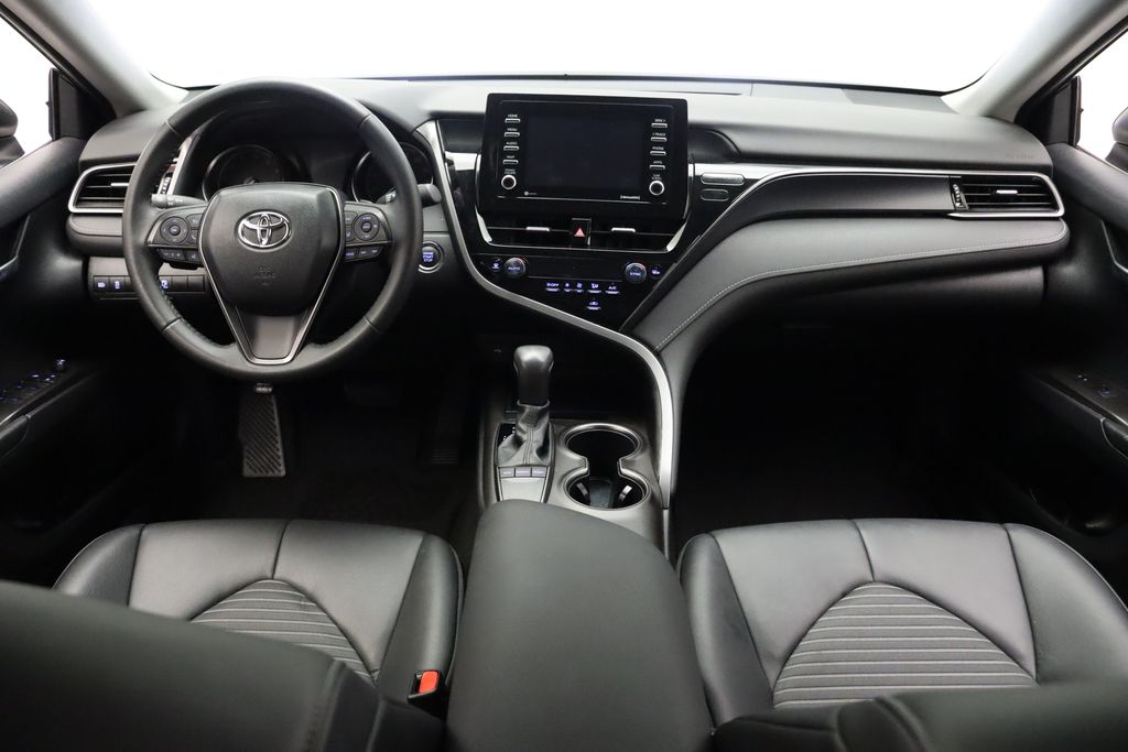 Thumbnail: 2022 Toyota Camry - 24