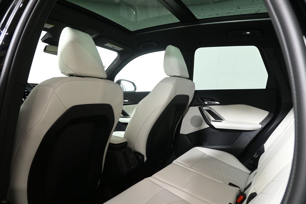 Thumbnail: 2026 BMW X1 - 32