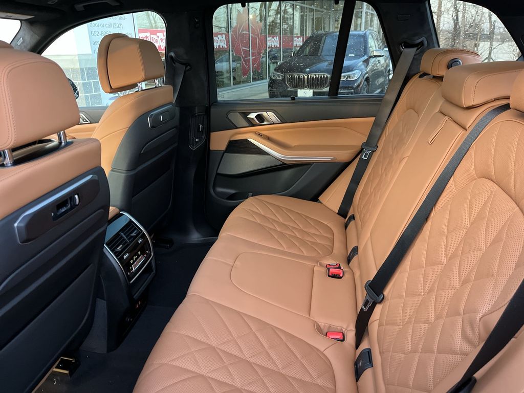 Thumbnail: 2026 BMW X5 - 23