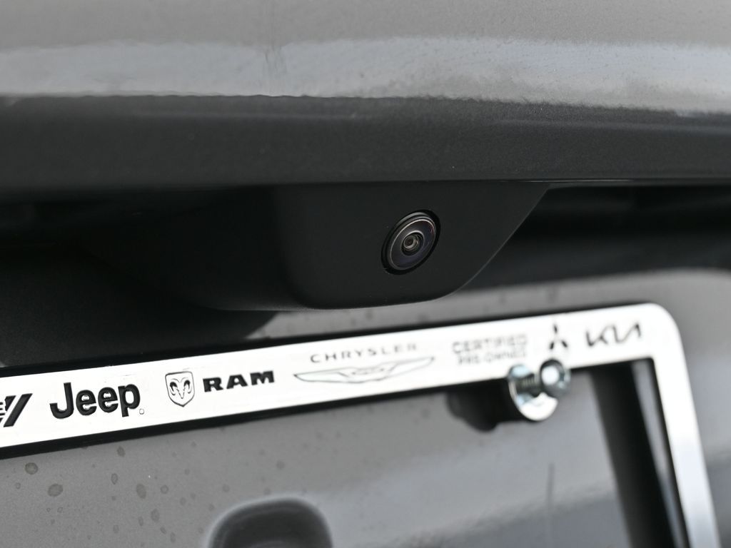 New 2025 Baltic Gray Metallic Clearcoat Jeep Altitude X image 31