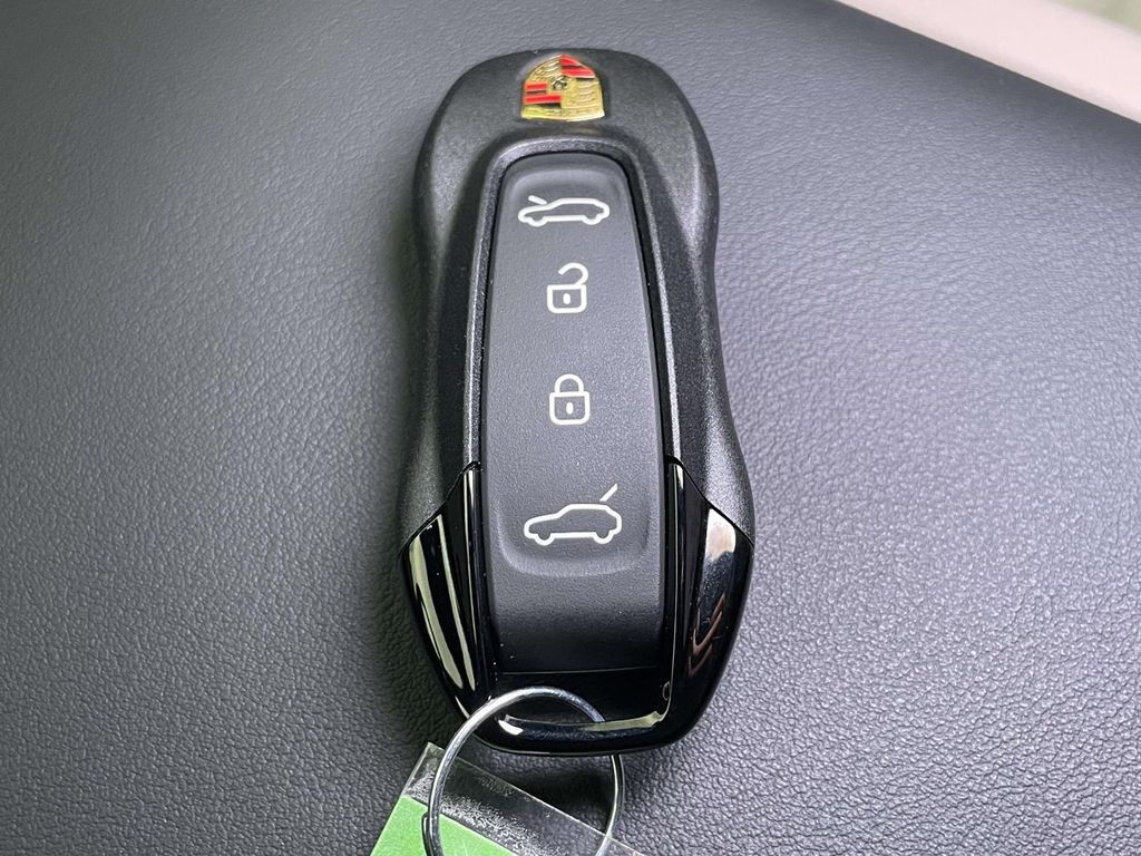 2026 Porsche Cayenne Base Green at Audi Porsche Sewickley