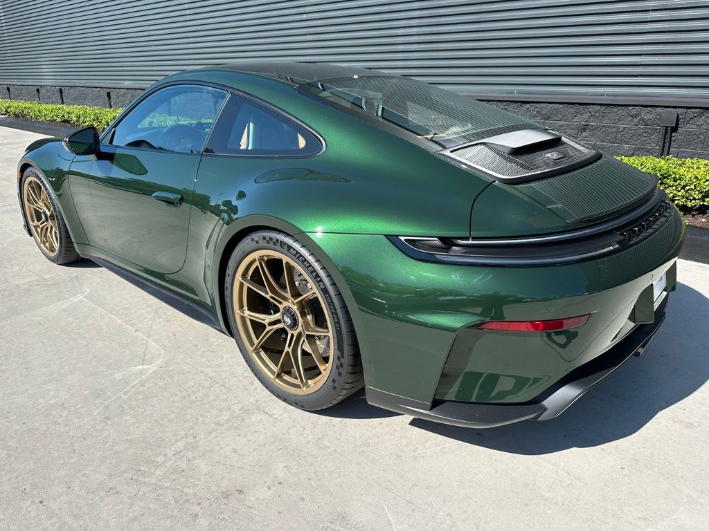 Thumbnail: 2026 Porsche 911 - 3