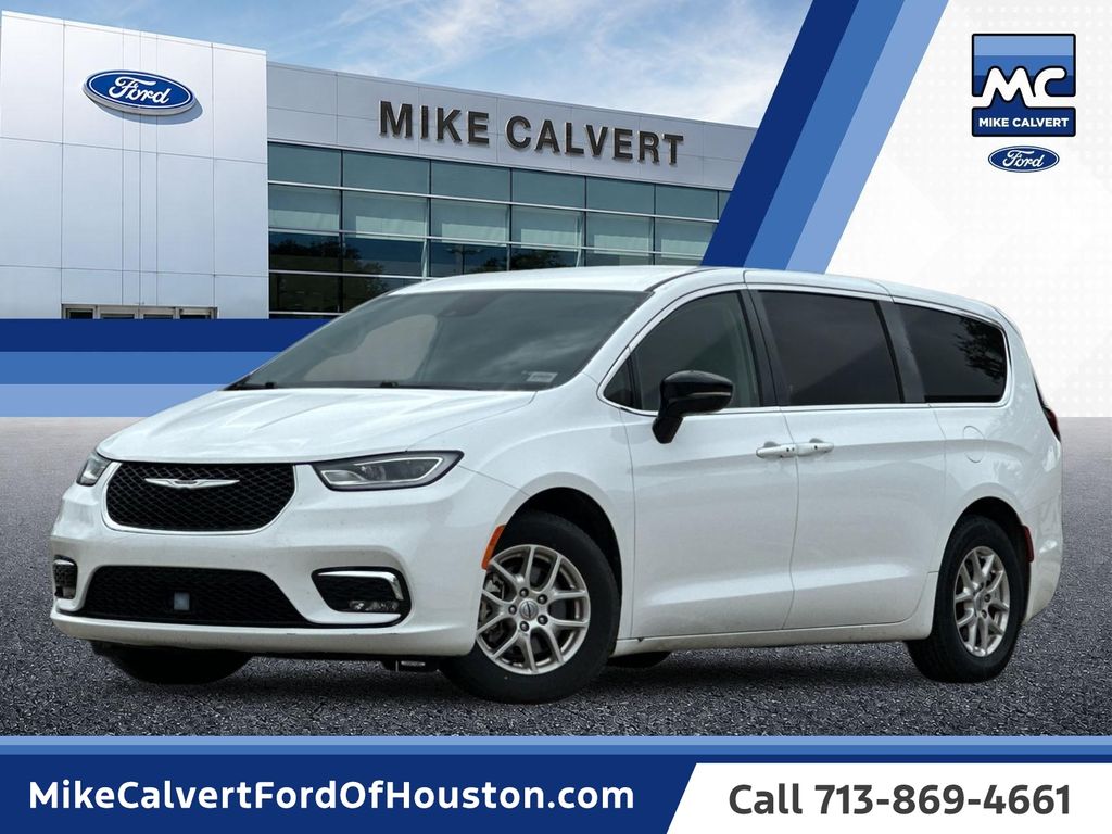 Bright White Clearcoat 2024 Chrysler Pacifica Minivan Front-Wheel Drive 9-Speed Automatic