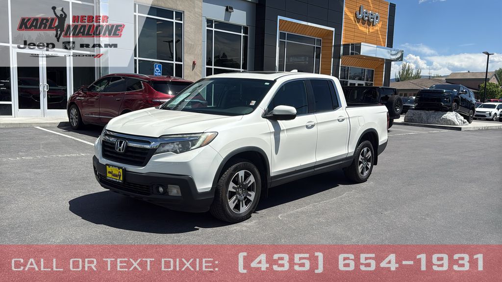 White 2019 Honda Ridgeline RTL-T AWD Pickup Truck All-Wheel Drive 6-Speed Automatic