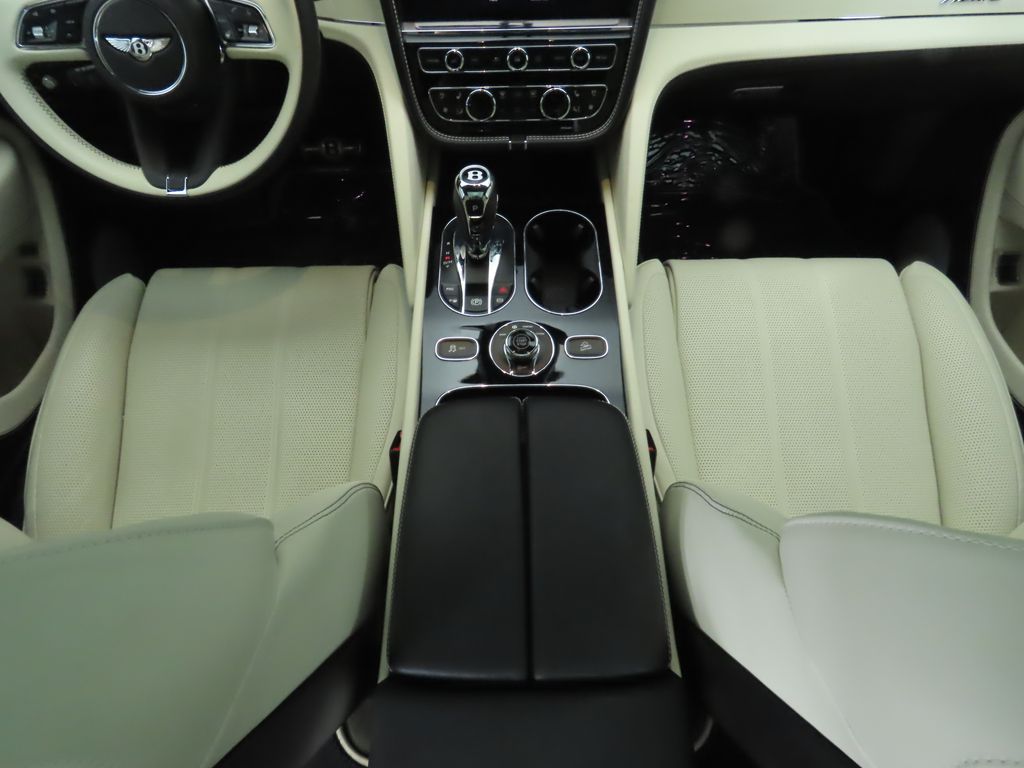 Thumbnail: 2023 Bentley Bentayga - 17