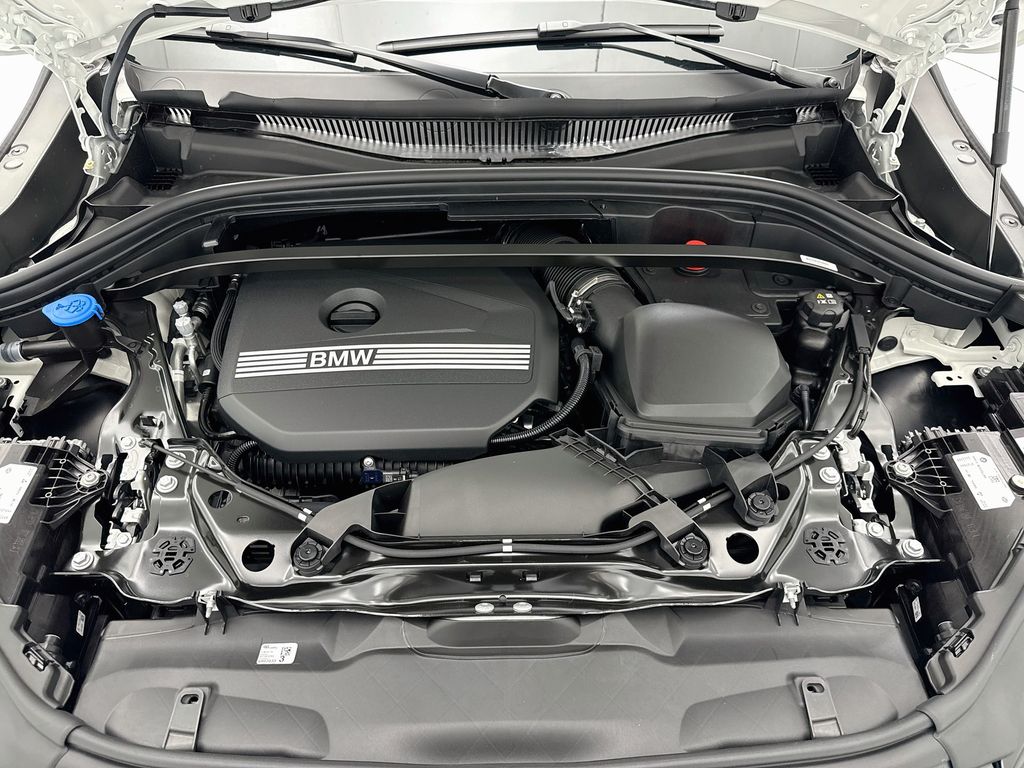 Thumbnail: 2027 BMW X2 - 28