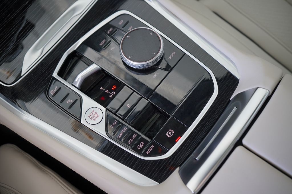 Thumbnail: 2026 BMW X6 - 19