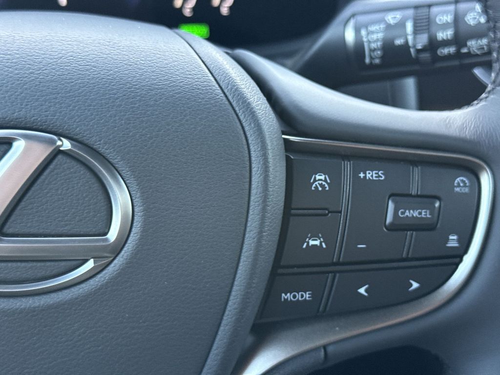 Thumbnail: 2026 Lexus UX - 27