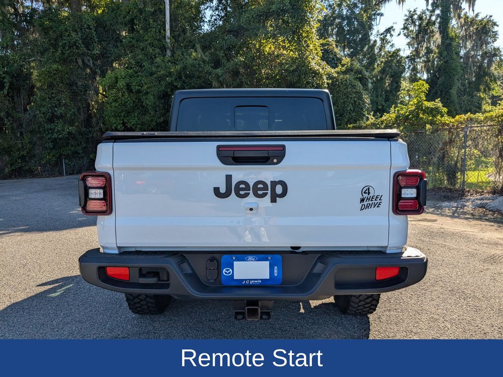 2024 Jeep Gladiator Willys