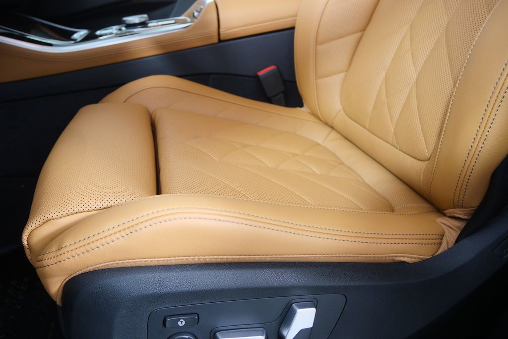 Thumbnail: 2026 BMW X5 - 9