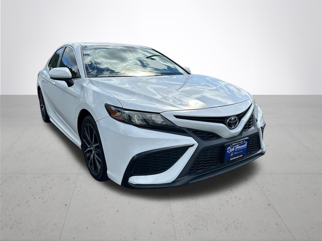 2021 Toyota Camry SE