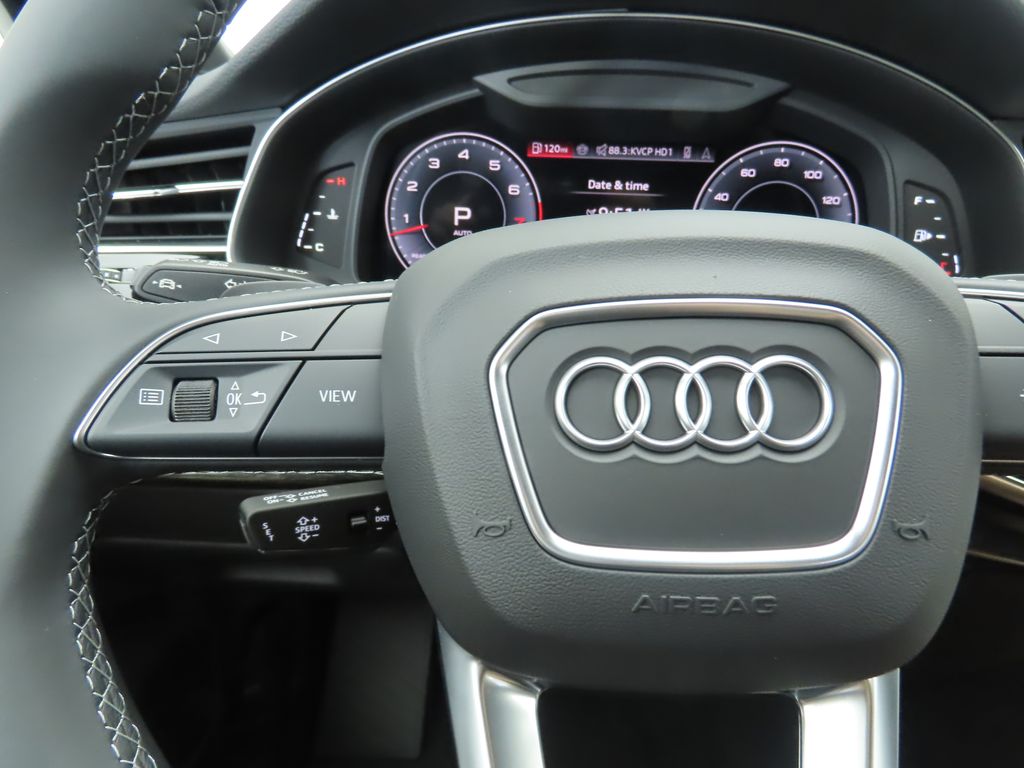 2025 Audi Q7  12