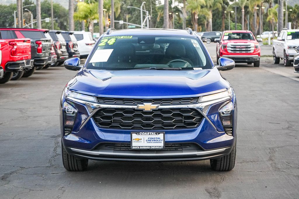 View vehicle photo 2